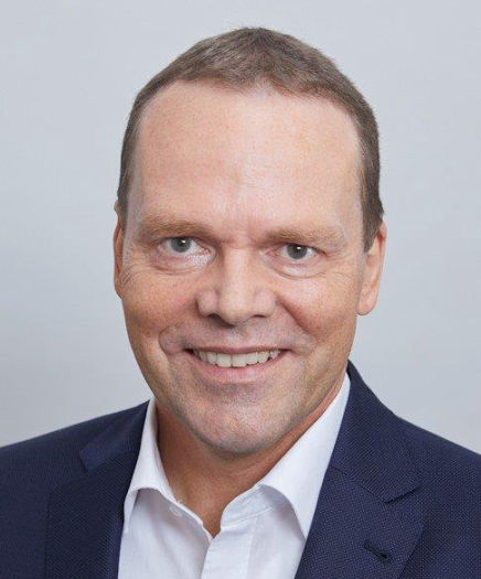 Dr. Egmont Foth